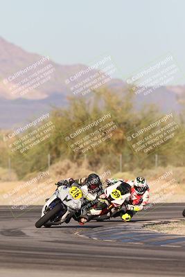 media/Nov-02-2025-CVMA (Sun) [[337aff29ab]]/Race 17-Amateur Supersport Middleweight/